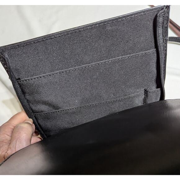 Leather crossbody purse Unbranded VGUC 8x7x3" Y2K Strap 40x42"can be smaller - Picture 7 of 13